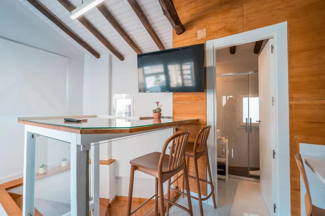 Qh Eme Suites Granada Apartment