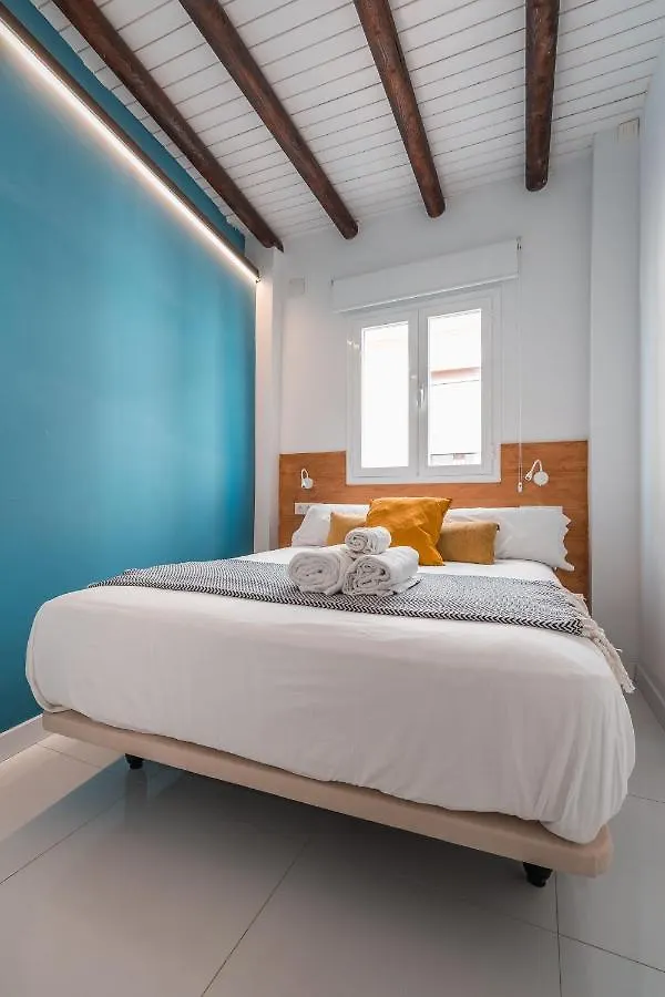 Qh Eme Suites Granada Apartment