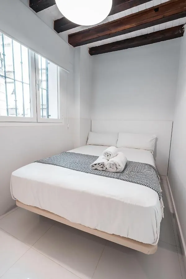 Qh Eme Suites Granada